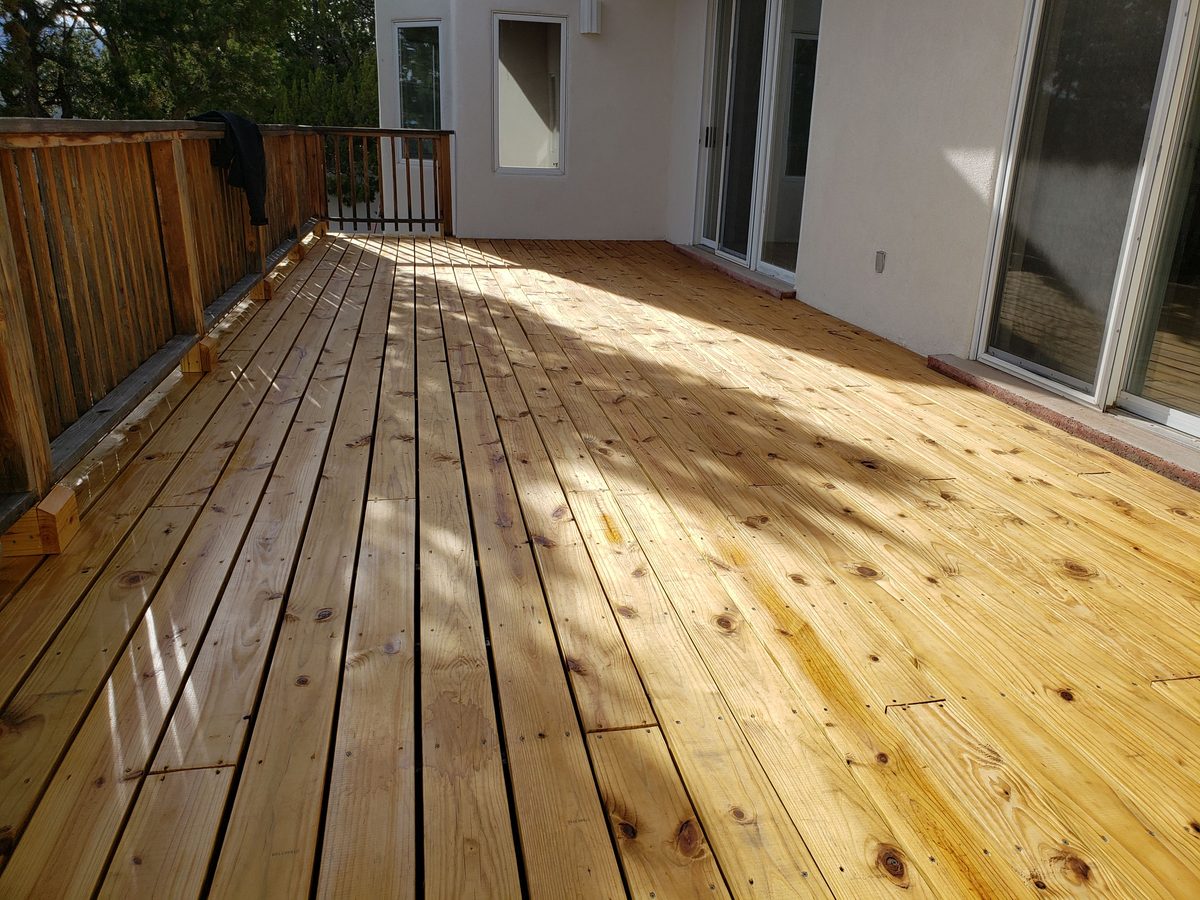 Cedar deck build